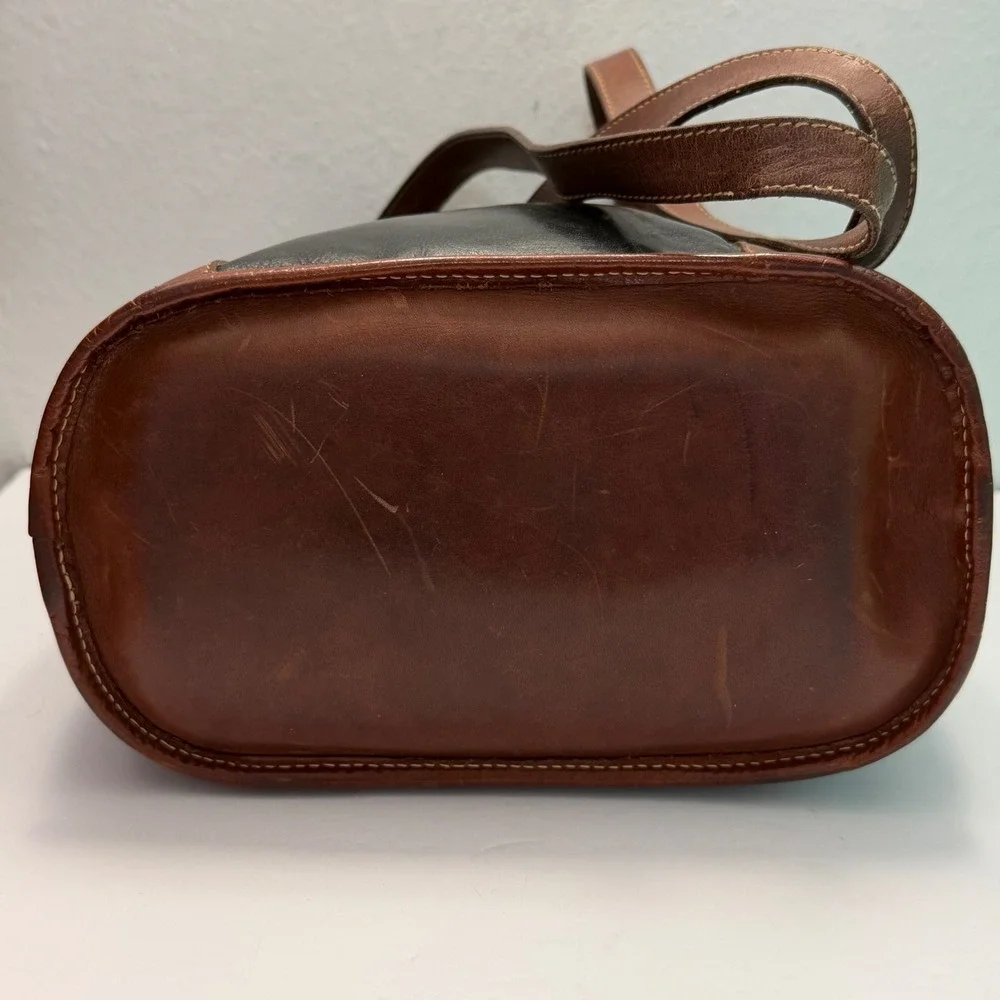 Vintage Brahmin Black Brown Leather Bucket Bag‎ Shoulder Bag USA Made Gold Logo